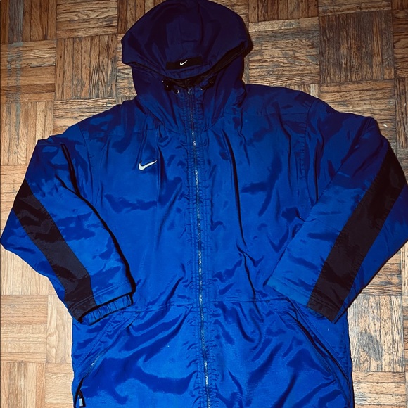 Mid-knee Nike vintage winter coat - Picture 2 of 5